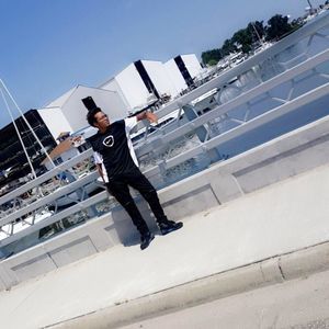 Meet your Posher, Elijah